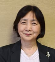 菊川 律子氏の顔写真